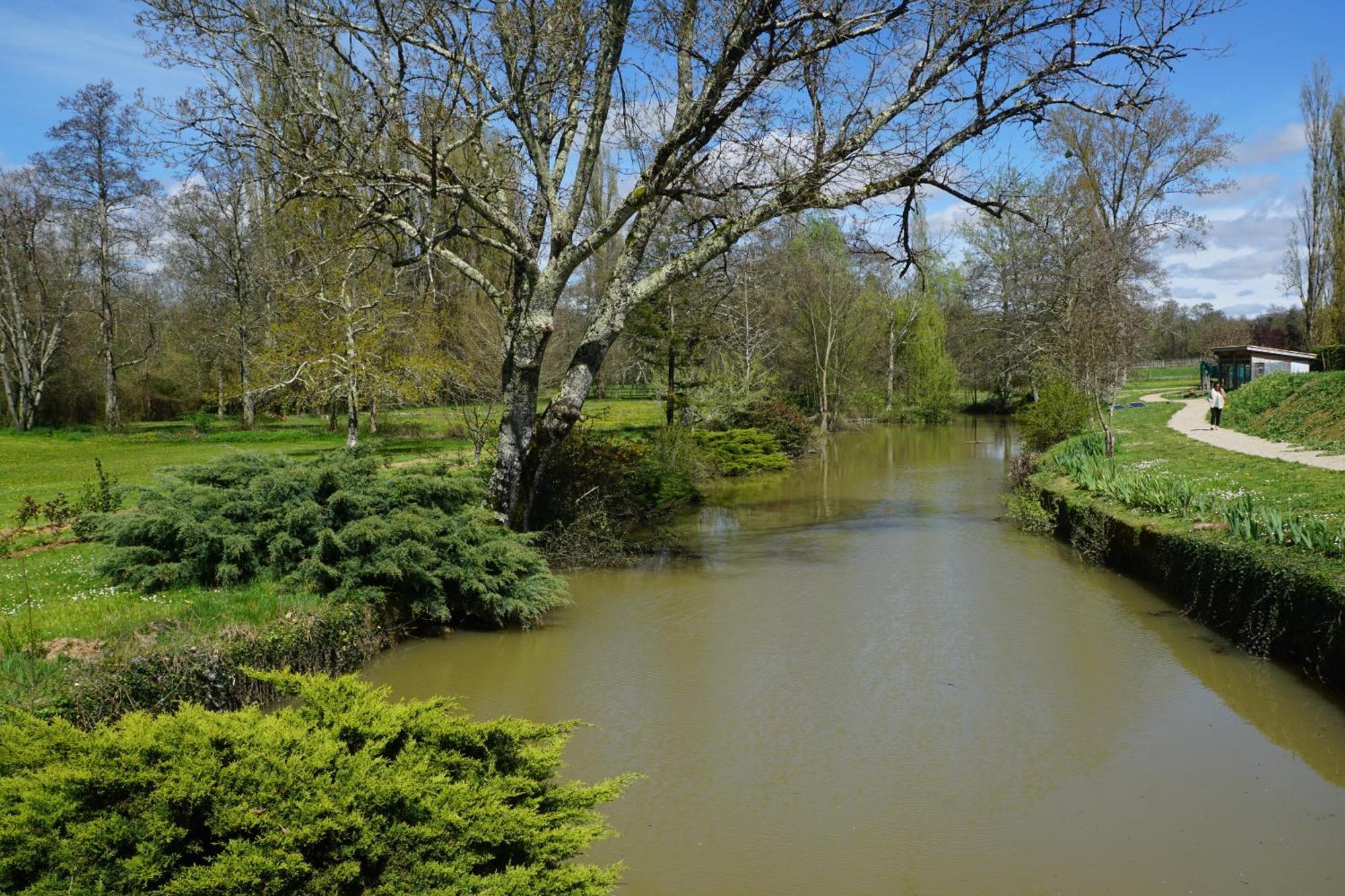 Отель Moulin Notre Dame Saint-Genes-de-Castillon Экстерьер фото